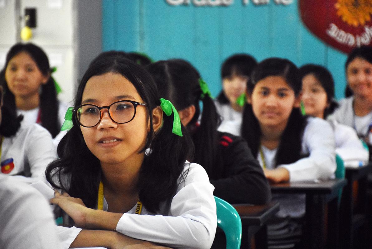 Myanmar students © Frontier Myanmar