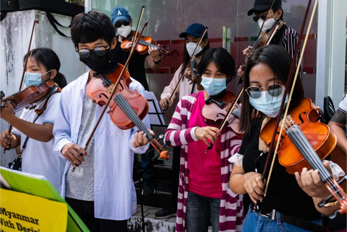 Violin strike © Anonymous Myanmar photographer