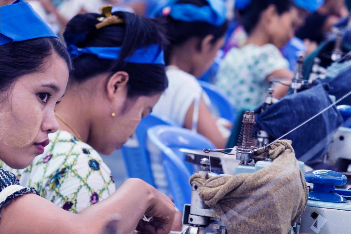 Myanmar garment workers © MyanKu